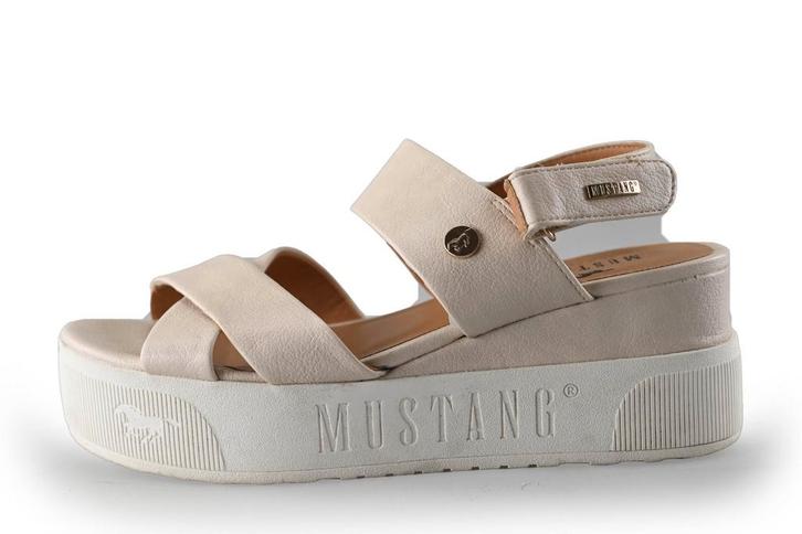 Mustang sleehakken in maat 37 Wit | 10% korting, Kleding | Dames, Schoenen, Wit, Zo goed als nieuw, Schoenen met hoge hakken, Verzenden