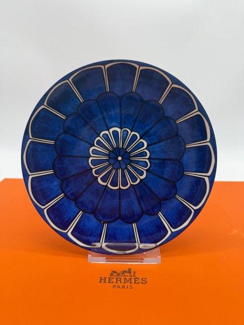 Hermès - Limoges - Bord - Bleus d’Ailleurs -, Antiek en Kunst, Antiek | Meubels | Tafels