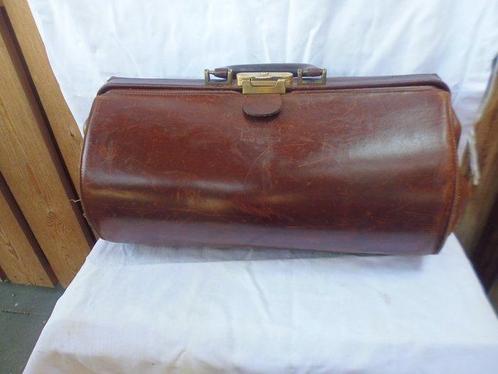 Zie foto - Kist - dokters tas - Leder - Dokters leren tas, Antiek en Kunst, Curiosa en Brocante