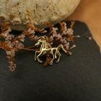 Gouden hanger van een paard (paard hanger, gouden paard), Ophalen of Verzenden, Gebruikt, Goud, Overige merken