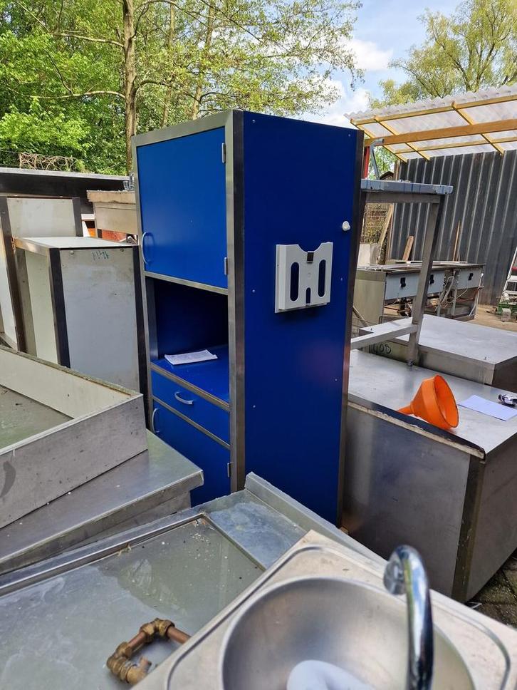 RVS staankast met trespa tbv Horeca, Zakelijke goederen, Horeca | Meubilair en Inrichting, Ophalen of Verzenden