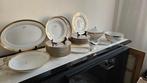 Limoges - Tafelservies - Porselein - Platina en goud, Antiek en Kunst, Antiek | Meubels | Tafels