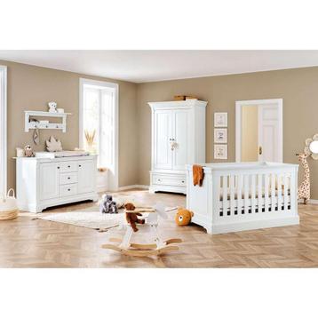 Complete babykamer Emilia – 4-delig met Megahoge korting! beschikbaar voor biedingen