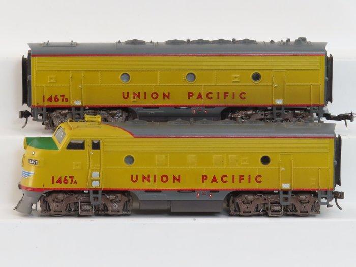 Athearn H0 - Diesellocomotief (1) - 2-Delige set EMD F7A en, Hobby en Vrije tijd, Modeltreinen | H0