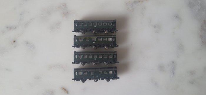 Roco N - Modeltrein (4) - Donkergroene tweedeklas, Hobby en Vrije tijd, Modeltreinen | N-Spoor