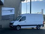 Volkswagen Crafter 35 2.0 TDI L2H2*A/C*3500KG HAAK*CRUISE*TE, Stof, Gebruikt, Euro 6, Volkswagen