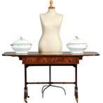 Mahonie met bloemmahonie sidetable of smalle schrijftafel me, Antiek en Kunst, Ophalen of Verzenden