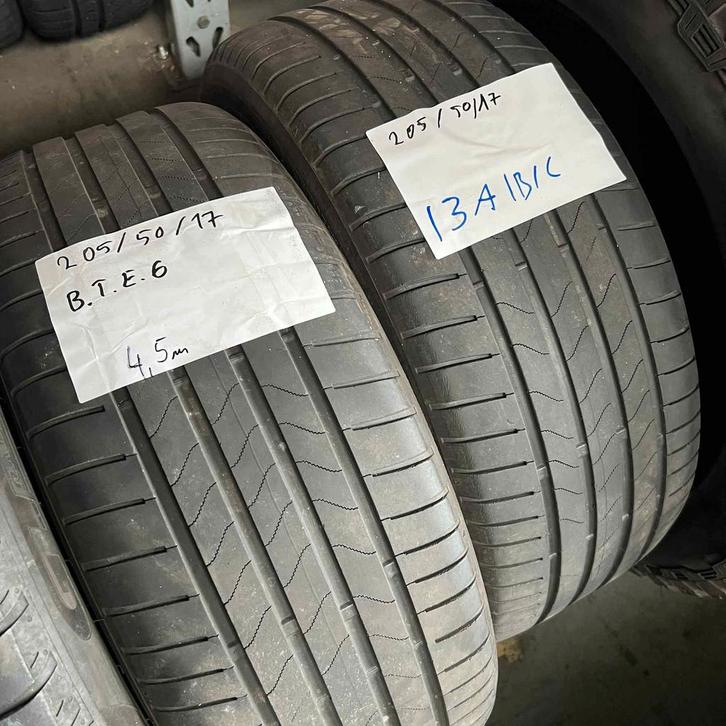 2 x Bridgestone 205-50-17 Zomerbanden 4,5mm, Auto-onderdelen, Banden en Velgen, 17 inch, Zomerbanden, 205 mm, Personenwagen, Gebruikt