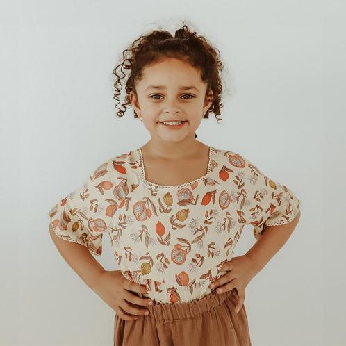 Your Wishes  Pia blouse Pomegranate multicolor Maat 104, Kinderen en Baby's, Kinderkleding | Maat 104, Meisje, Nieuw, Shirt of Longsleeve
