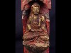 Beeldje - Bodhisattva, Statuetta, dorato, in legno,