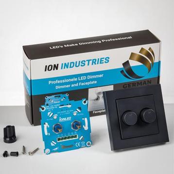 ION Industries LED Dimmer 2 x 200 Watt inclusief frontplaat beschikbaar voor biedingen