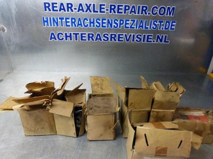 Bouten en moeren (Van alles, Overig), Auto diversen, Overige Auto diversen, Verzenden