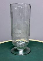 Vaas - Glas - met de hand gegraveerd, jachtmotieven, Antiek en Kunst, Antiek | Glas en Kristal