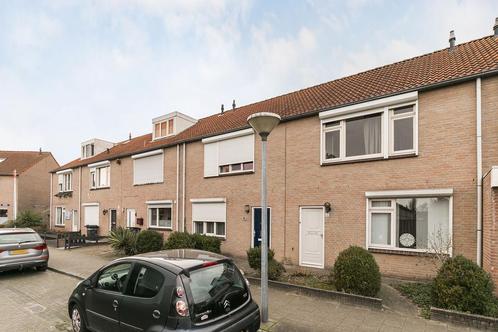 Huis te huur/Expat Rentals aan Den Bult in Eindhoven, Huizen en Kamers, Huizen te huur, Noord-Brabant, Tussenwoning