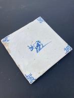 Tegel - Antieke Delfts blauwe tegel met een grote koe -, Antiek en Kunst