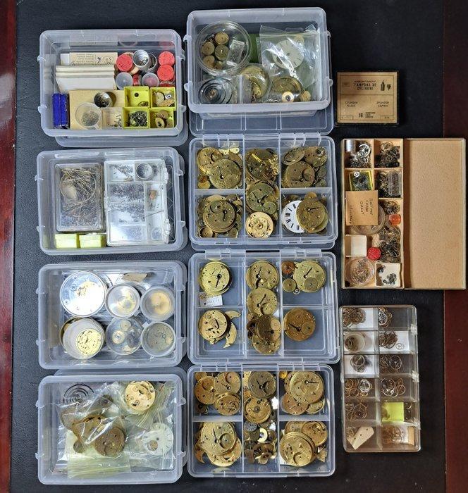 Klokonderdelen - Messing - 1850-1950, Antiek en Kunst, Antiek | Klokken