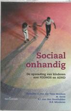 9789023234951 Sociaal onhandig | Tweedehands, Boeken, Verzenden, Zo goed als nieuw, L. van der Veen-Mulders