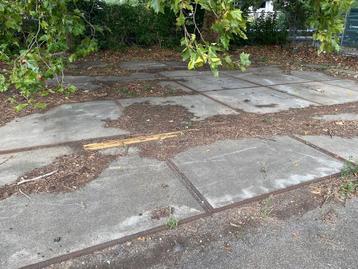 Gebruikte betonplaat 200x170x12 met hoeklijn B Keus... beschikbaar voor biedingen