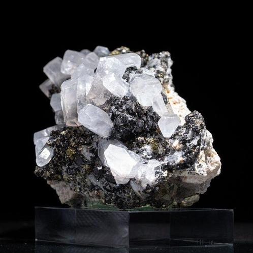 Hexagonale calciet op pyriet – zeldzame formatie - Hoogte:, Verzamelen, Mineralen en Fossielen