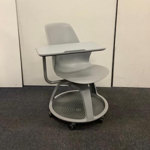 Tweedehands steelcase Node ergonomische schoolstoel met, Huis en Inrichting, Stoelen, Eén, Grijs, Gebruikt, Stof, Ophalen of Verzenden