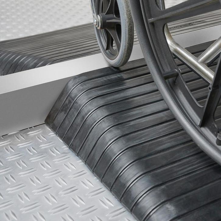 Datona Rubberen drempelhulp 100 mm hoog - Datona, Doe-het-zelf en Verbouw, Overige Doe-het-zelf en Verbouw, Nieuw, Ophalen of Verzenden