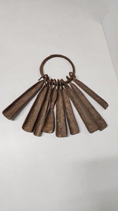 primitieve valuta - Chamba - Nigeria (Zonder Minimumprijs), Antiek en Kunst, Kunst | Niet-Westerse kunst