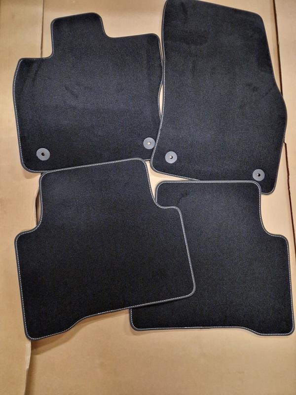 Mattenset VW Touran 5TB voetmatten Origineel Nieuw, Auto-onderdelen, Overige Auto-onderdelen, Nieuw, Verzenden