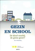 Gezin en school 9789033485596 Acco C.V., Gelezen, Acco C.V., Uitgeverij, Verzenden