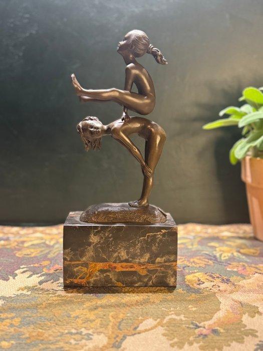 Milo (1910-1978) - Beeld, Acrobaten - Spelende Kinderen - 29, Antiek en Kunst, Curiosa en Brocante