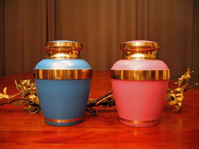 urn | brons | crematie | uitverkoop | aanbieding, Huis en Inrichting, Overige Huis en Inrichting, Nieuw, Ophalen of Verzenden
