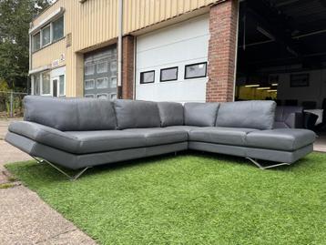 Hoekbank NATUZZI Releve bankstel  design grijs leer beschikbaar voor biedingen