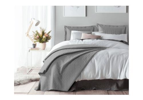 Sleeptime Wayfair Zilver 260 x 250, Huis en Inrichting, Slaapkamer | Beddengoed