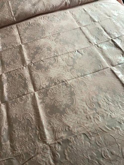 Bedsprei - 263 cm - 245 cm - Oude Florentijnse Kunst, Antiek en Kunst, Antiek | Kleden en Textiel