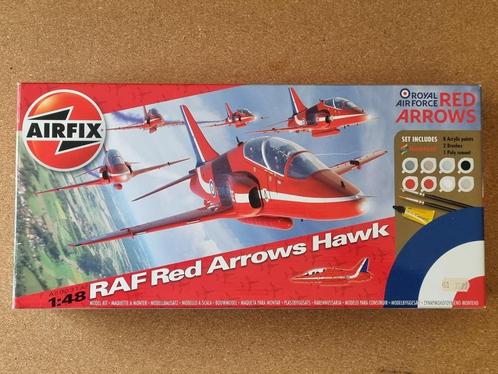 Airfix A50031A RAF Red Arrows Hawk 1:48, Hobby en Vrije tijd, Modelbouw | Vliegtuigen en Helikopters, Verzenden