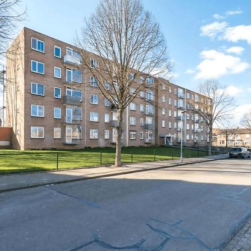 Appartement met balkon en gratis parkeergelegenhei..., Huizen en Kamers, Huizen te huur, Direct bij eigenaar, Appartement