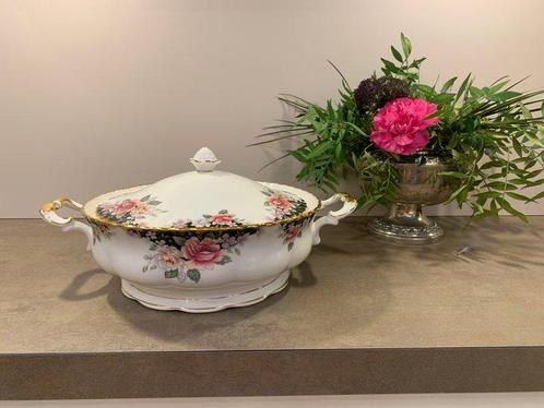Royal Albert - Tafelservies (3) - Concerto - Porselein, Antiek en Kunst, Antiek | Meubels | Tafels
