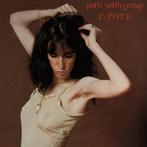 LP gebruikt - Patti Smith Group - Easter, Verzenden, Zo goed als nieuw
