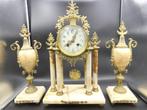 Klok en garnituur set - Société Clusienne - - Verguld brons, Antiek en Kunst
