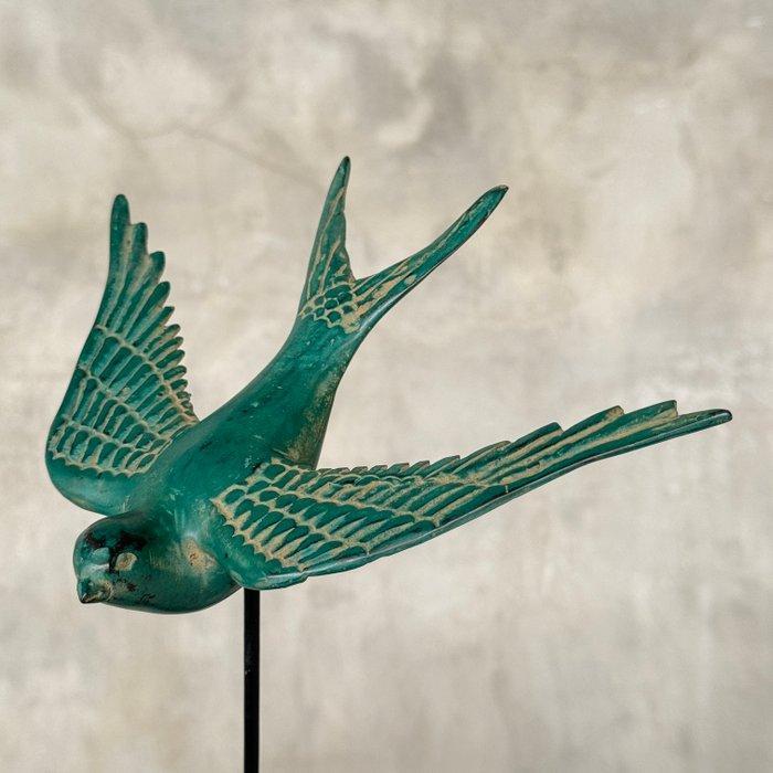 sculptuur, NO RESERVE PRICE - Swallow Fly Down on Stand - 25, Antiek en Kunst, Kunst | Designobjecten