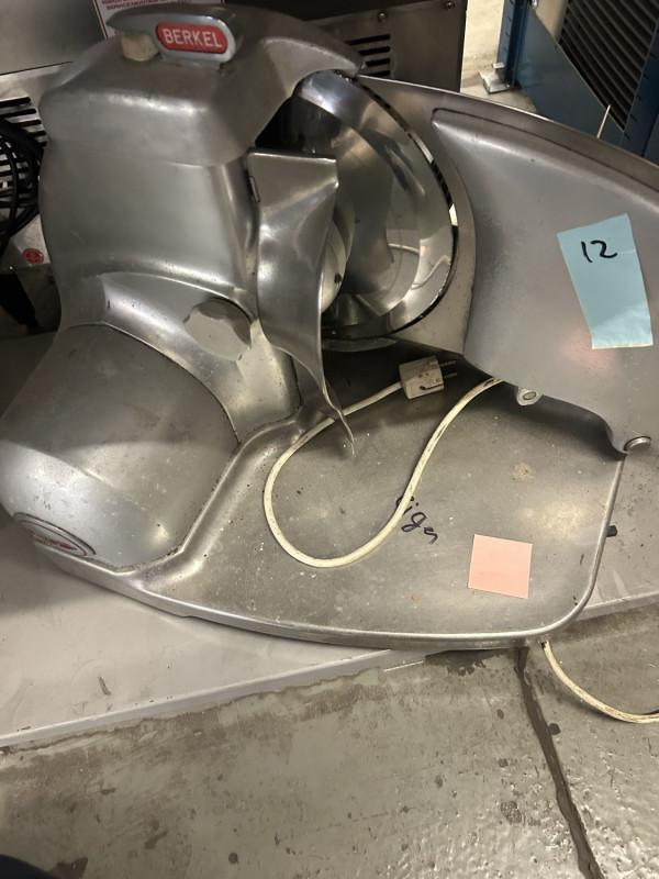 Occasion Berkel snijmachine 834, Zakelijke goederen, Horeca | Keukenapparatuur, Gebruikt, Ophalen