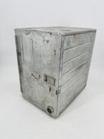 Driessen Aviation - Container - Britannia Airways galley, Antiek en Kunst