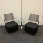 Complete set van 2 design stoelen + design tafel, Harri, Gebruikt, Ophalen of Verzenden, Bureau