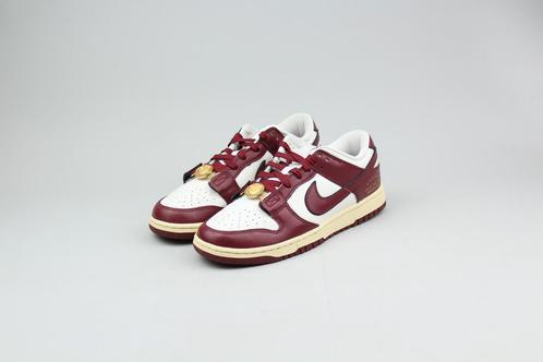 Nike Dunk Low SE Sisterhood Sail Team Red, Kleding | Heren, Schoenen, Ophalen of Verzenden