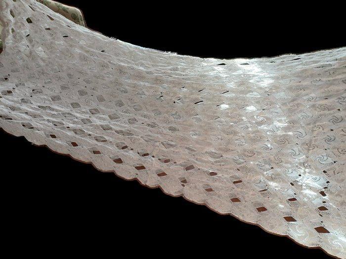 Borduurwerk - 205 cm - 140 cm - Oude Siciliaanse tent, Antiek en Kunst, Antiek | Kleden en Textiel