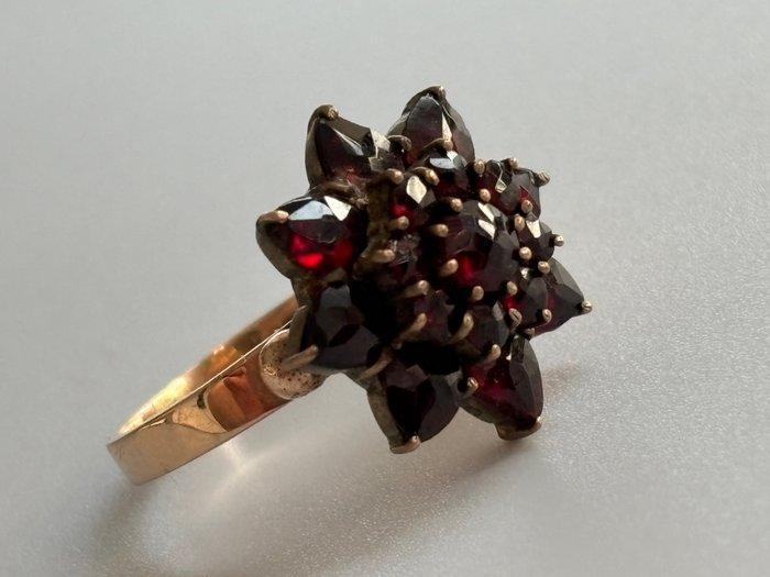 Zonder minimumprijs - Ring - 8 karaat Geel goud Granaat -, Sieraden, Tassen en Uiterlijk, Ringen