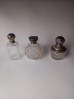 Cosmetische fles (3) - Glas - Engeland