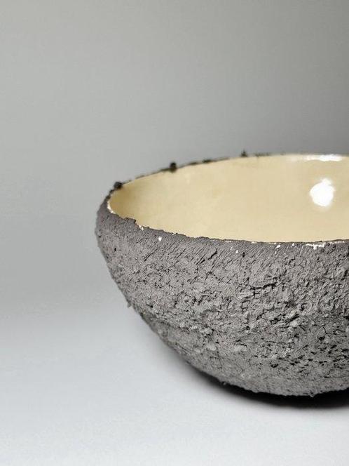 Sandra Vas - Kom - Steengoed - Gestructureerde keramische, Antiek en Kunst, Kunst | Designobjecten