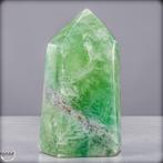 Natuurlijk groene fluoriet Obelisk- 606.17 g
