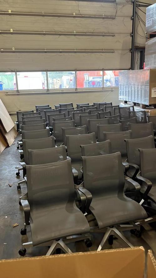 150 x Herman Miller Setu Bureaustoel | Refurbished, Huis en Inrichting, Bureaustoelen, Bureaustoel, Zwart, Zo goed als nieuw, Ergonomisch