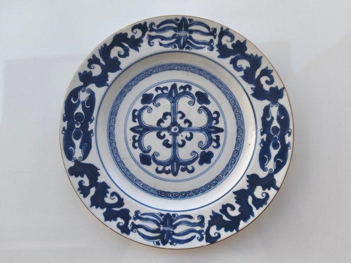 Zeldzaam groot Chinees porseleinen blauw-wit Vajra bord of, Antiek en Kunst, Antiek | Overige Antiek